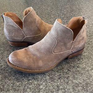 Born Booties, Women’s Size 8